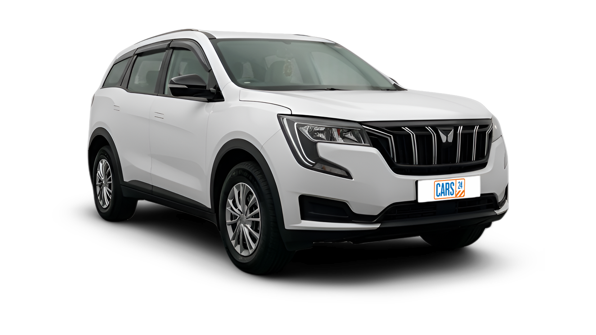 Mahindra XUV700-img